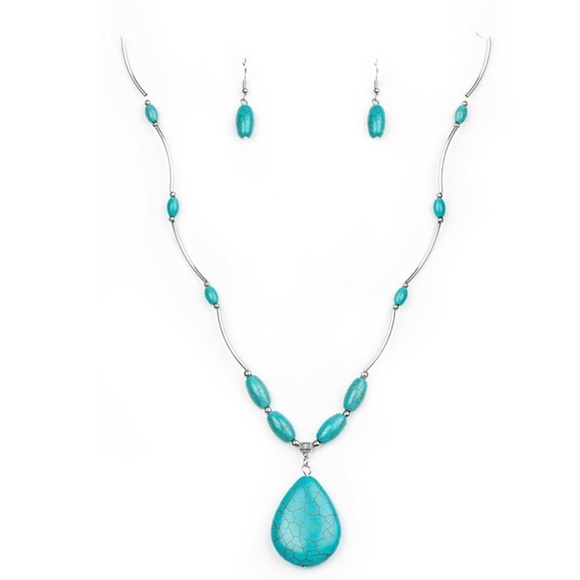 Jewelry - Turquoise color stone necklace earring set